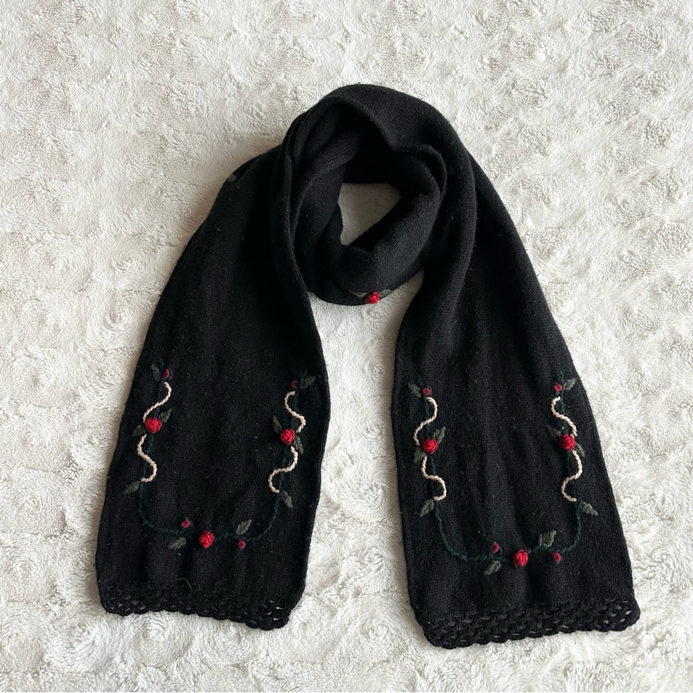 Wool Scarf Womens Black Rectangle Roses Floral Knit Cottagecore Flower Garden
